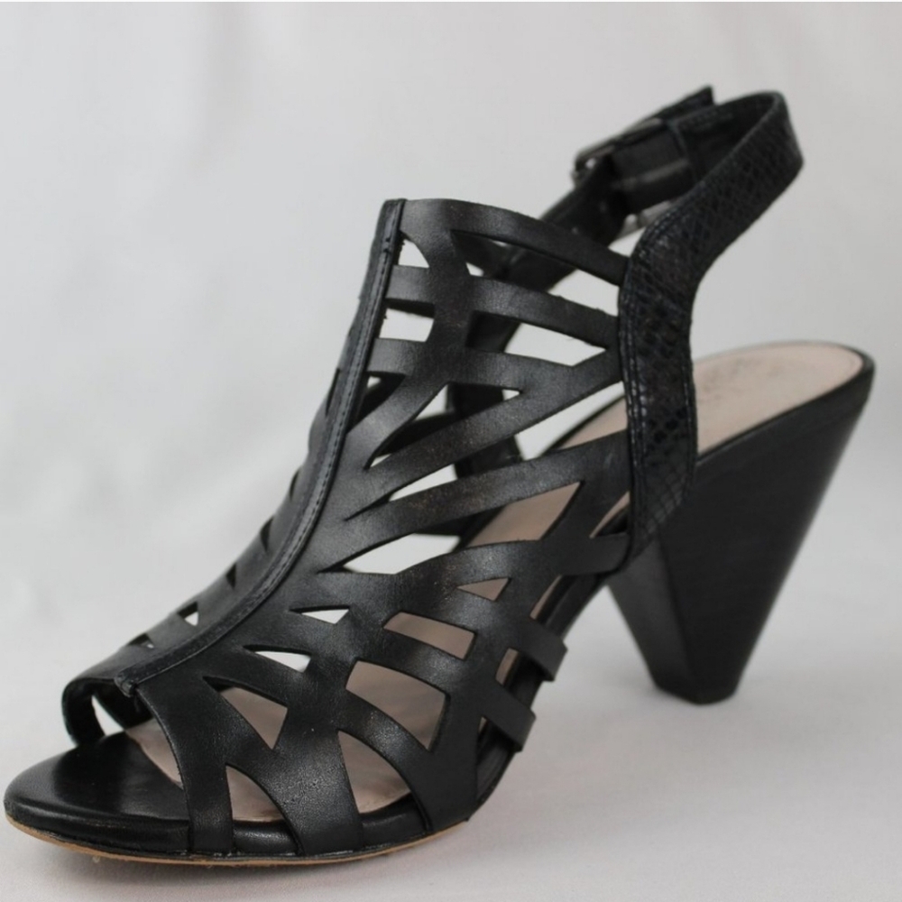 Vince Camuto strapy black leather cut-out peep toe pyramid heel sandals 8.5